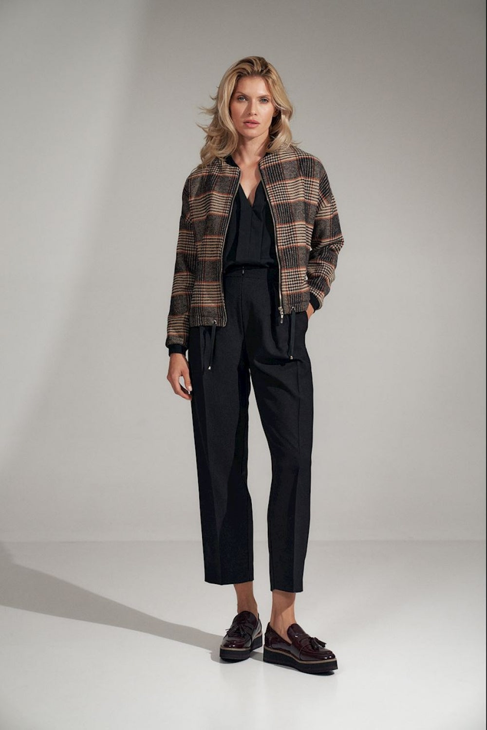 Pleated High-Waisted Trousers with Tapered Fit